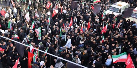 بالبلدي: المشيعون يخرجون إلى شوارع طهران في موكب جنازة خامنئي