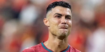 بالبلدي : رونالدو:
البرتغال
لم
تفز
بأي
لقب
قبل
كريستيانو..
ويورو
2016
يعادل
قيمة
كأس
العالم