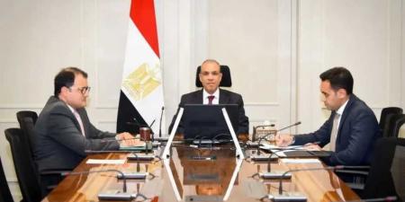 وزير
      الخارجية
      يبحث
      مع
      وزير
      خارجية
      سيشل
      سبل
      تعزيز
      العلاقات
      الثنائية
      والقضايا
      الإقليمية
