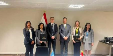 وزير
الاتصالات
يبحث
مع
نظيره
الكيني
سبل
تعزيز
التعاون
في
مجالات
بناء
القدرات
الرقمية
والذكاء
الاصطناعي