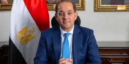 وزير
      المالية
      يعلن
      ثورة
      في
      التعامل
      مع
      المواطنين..
      ”إحنا
      شغالين
      عندهم”
      لتسهيل
      الخدمات
      الضريبية