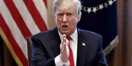 ترامب
      يهدد
      إيران
      مجددًا:
      ألف
      صاروخ
      جاهزة
      للرد
      حال
      تعرضي
      لمحاولة
      اغتيال