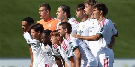 بالبلدي : قائمة
ريال
مدريد
لمباراة
فيورنتينا
الودية..
غياب
لاعب
لاقتراب
رحيله