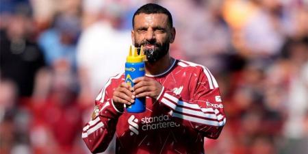 بالبلدي : ناد
جديد
ينضم
إلى
سباق
التعاقد
مع
محمد
صلاح