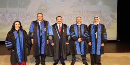 بالبلدي: جامعة
الإسكندرية
تواصل
ريادة
تصنيف
طب
الأسنان
عربيًا
وإفريقيًا
وتحتفل
بتخريج
الدفعة
الـ78