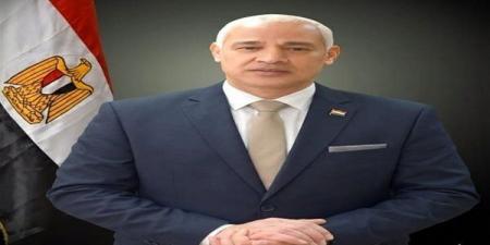 بالبلدي: قيادة
جديدة..
الدكتورة
أحمد
عبدالمولى
يتولى
رئاسة
جامعة
أسيوط
بقرار
رسمي