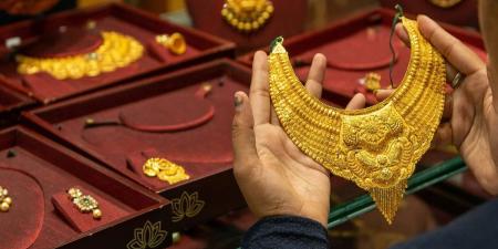 بالبلدي : مفاجأة
في
أسعار
الذهب
اليوم
في
اليمن..
انخفاض
الجنيه
الذهب
وعيار
24
مع
تراجع
المعدن
الأصفر