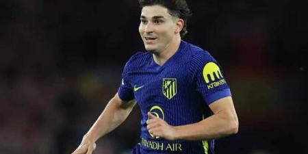 تضاؤل
      فرص
      انتقال
      ألفاريز
      إلى
      برشلونة