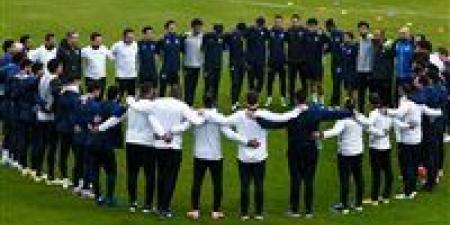 بالبلدي: معتمد
جمال
يرفع
الحمل
البدني
للاعبي
الزمالك
في
معسر
الفريق
المغلق