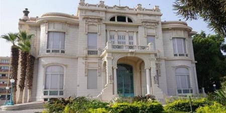 بالبلدي: صدمة
فى
تنسيق
الجامعات
2026..
بالأرقام
ارتفاع
الحد
الأدنى
لكليات
القمة
والطب
البشري
نار
وأنخفاض
الهندسة
وكليات
الأدبى
