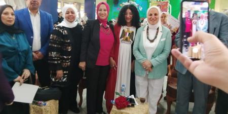 بالبلدي : مدير
      تعليم
      القاهرة
      تتابع
      مدارس
      حلوان
      وتحتفي
      بأبطال
      الأنشطة
      وتدعم
      التحول
      للطاقة
      النظيفة