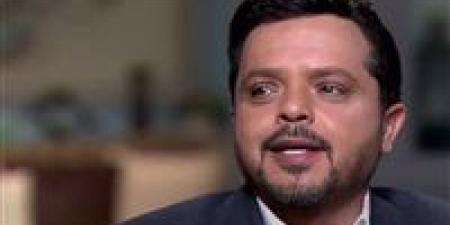 بالبلدي: احتراما
لرغبة
الأسرة..
منع
تصوير
جنازة
شقيق
محمد
هنيدي