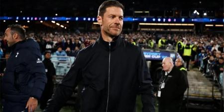 بالبلدي : تشابي
      ألونسو:
      تجربة
      ريال
      مدريد
      كانت
      مؤلمة..
      وتعلمت
      التدريب
      من
      والدي