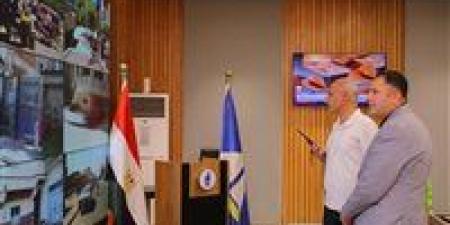بالبلدي: محافظ
دمياط
يتابع
آثار
الهزة
الأرضية
ويؤكد
استقرار
الأوضاع
بالمحافظة