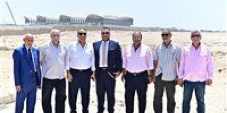 بالبلدي: لجنة
من
الزمالك
تتسلم
أرض
النادي
الجديدة
في
حدائق
أكتوبر