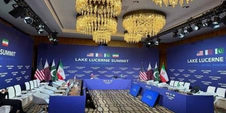 بالبلدي: ترامب
يصف
المفاوضات
مع
إيران
بأنها
الفرصة
الأخيرة
وطهران
تنفي
وجود
أي
مفاوضات
تتم
مع
واشنطن