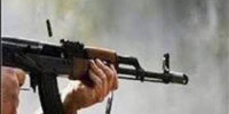 بالبلدي: إصابة
      شخصين
      بطلقات
      نارية
      في
      «معركة
      النسايب»
      بدار
      السلام
      بسوهاج