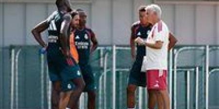 بالبلدي: نبأ
سار
لجوزيه
مورينيو
قبل
افتتاح
الدوري
الإسباني
