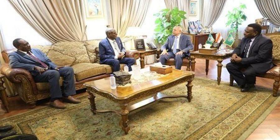 بالبلدي: تعزيز
      التعاون
      العربي
      بين
      السودان
      والأكاديمية
      العربية
      للعلوم
      والتكنولوجيا
      في
      النقل
      والبنية
      التحتية