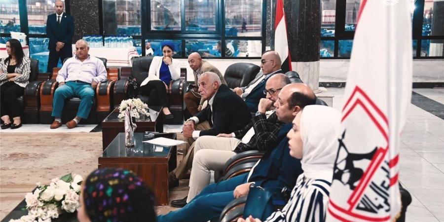 بالبلدي : أول
      تحرك
      رسمي
      من
      عضو
      الزمالك
      بعد
      حكم
      حبسه
      بسبب
      جماهير
      الأهلي