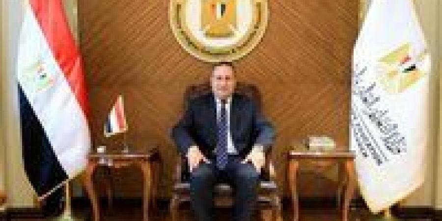 بالبلدي: وزير
      التعليم
      العالي
      يبحث
      في
      باريس
      تعزيز
      الشراكات
      العلمية
      ودعم
      منظومة
      الابتكار