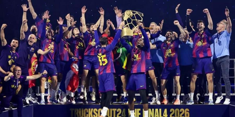 بالبلدي : فيديو
      |
      سيف
      الدرع
      بطلاً
      لـ
      دوري
      أبطال
      أوروبا
      لكرة
      اليد
      مع
      برشلونة
      للمرة
      الثالثة
      عشر
      في
      تاريخه