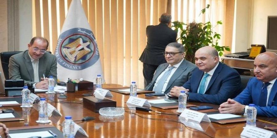 بالبلدي : وزير
      المالية:
      دراسة
      إنشاء
      مراكز
      للتوقيع
      الإلكتروني
      بالمحافظات
      وإطلاق
      مركز
      احتياطي
      لتأمين
      الخدمات
      الحكومية
      وقت
      الأزمات