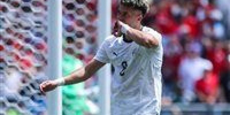 بالبلدي: المونديال..
      صاروخ
      عاشور
      يقود
      منتخب
      مصر
      لتدمير
      بلجيكا