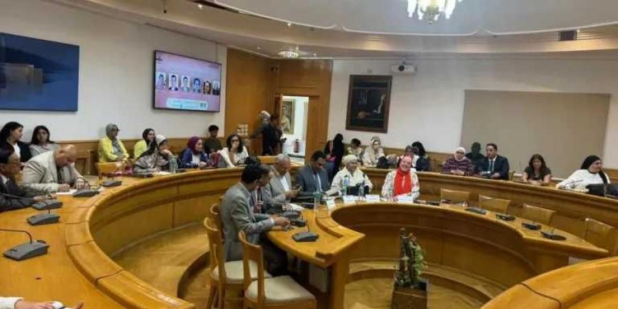 تطوير
      مقررات
      الترجمة
      في
      الجامعات
      المصرية
      بالأعلى
      للثقافة