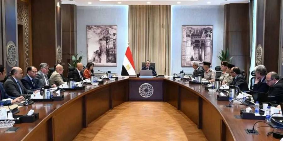 رئيس
      الوزراء
      يواصل
      متابعة
      استعدادات
      بدء
      تنفيذ
      المرحلة
      الثانية
      من
      المبادرة
      الرئاسية
      ”حياة
      كريمة”