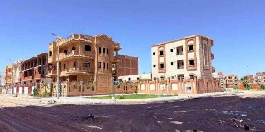 وزيرة
      الإسكان
      تتابع
      سير
      العمل
      بعدد
      من
      مشروعات
      التطوير
      ورفع
      الكفاءة
      الجاري
      تنفيذها
      بمدن
      الصعيد
      الجديدة