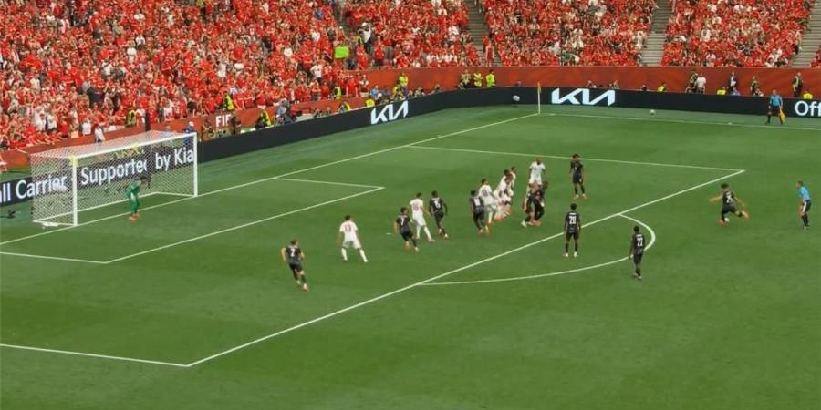 بالبلدي : فيديو
      |
      ساليبا
      يسجل
      هدف
      كندا
      الرابع
      أمام
      قطر