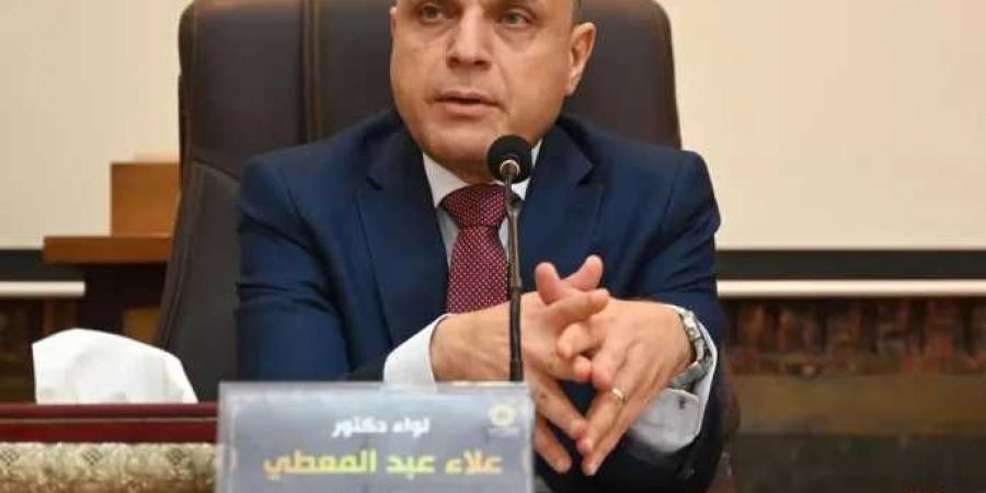 في
      يوم
      واحد..
      رفع
      577
      طن
      مخلفات
      والتعامل
      مع
      16
      بؤرة
      قمامة
      تاريخية
      ضمن
      حملات
      النظافة
      بالغربية