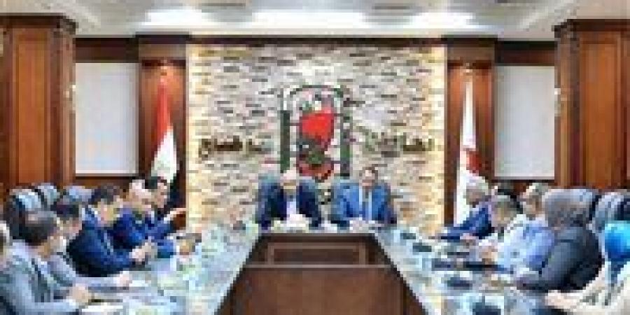 بالبلدي : عاجل..
      وزير
      التعليم
      يوجه
      بتشديد
      الرقابة
      على
      لجان
      الثانوية
      العامة
      والتوسع
      في
      إنشاء
      المدارس