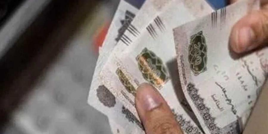 التأمينات:
      زيادة
      المعاشات
      15%
      اعتبارا
      من
      يوليو
      بتكلفة
      70
      مليار
      جنيه
      سنويا