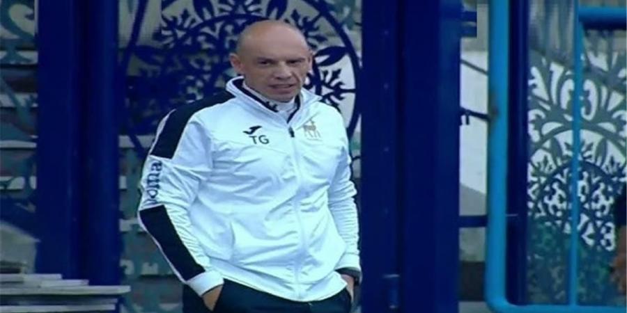 بالبلدي : وفاة
      تاكيس
      جونياس
      مدرب
      وادي
      دجلة
      وبيراميدز
      السابق