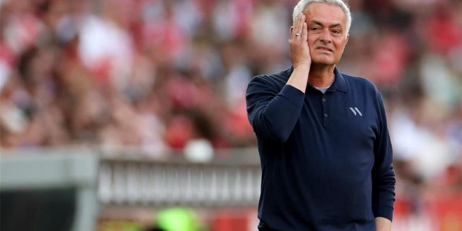 بالبلدي : لاعب
      من
      طينة
      مودريتش..
      طلب
      خاص
      من
      مورينيو
      بعد
      تعاقد
      ريال
      مدريد
      مع
      أربع
      صفقات