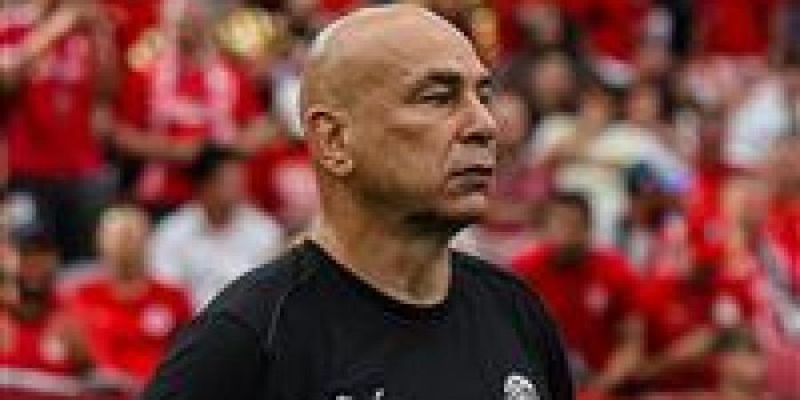 بالبلدي: محمد
      شبانة:
      حسام
      حسن
      أسكت
      منتقديه..
      وهناك
      حملة
      غريبة
      تستهدف
      زيزو