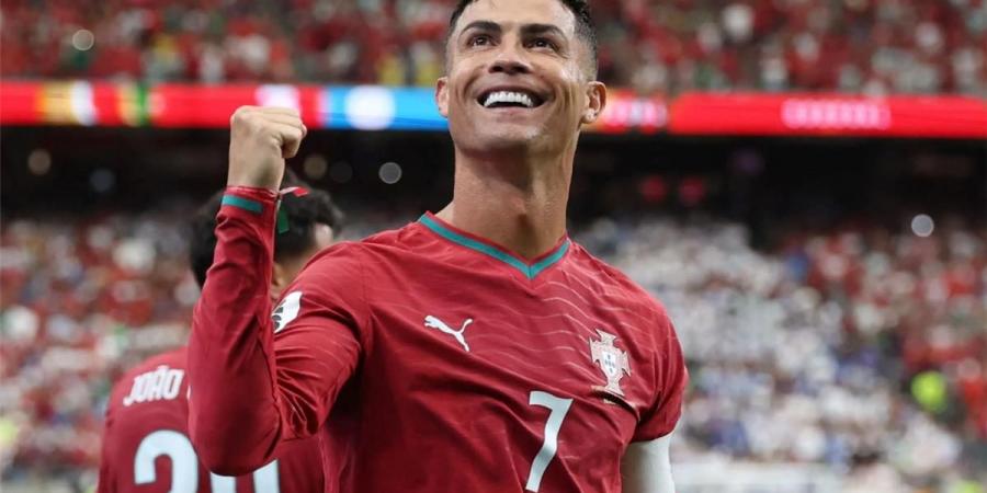بالبلدي : تشكيل
      البرتغال
      أمام
      كولومبيا
      في
      كأس
      العالم..
      موقف
      كريستيانو
      رونالدو