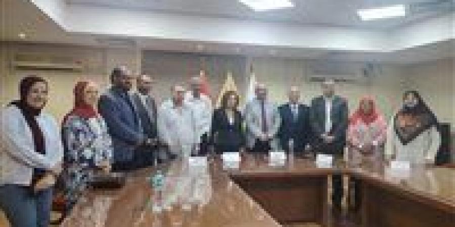 بالبلدي: الأعلى
      للثقافة
      ينظم
      ندوة
      بعنوان
      "الرؤية
      الشعبية
      لفكرة
      المقاومة"