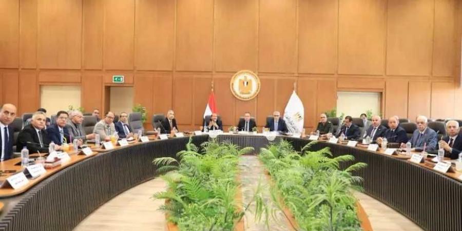رئيس
      جامعة
      المنيا
      يشهد
      اجتماع
      المجلس
      الأعلى
      للجامعات
      بمقر
      الوزارة
      بالعاصمة
      الجديدة