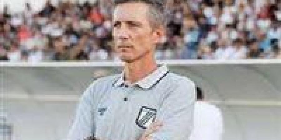 بالبلدي: مدرب
      الجيش
      الملكي
      يقترب
      من
      تدريب
      الزمالك