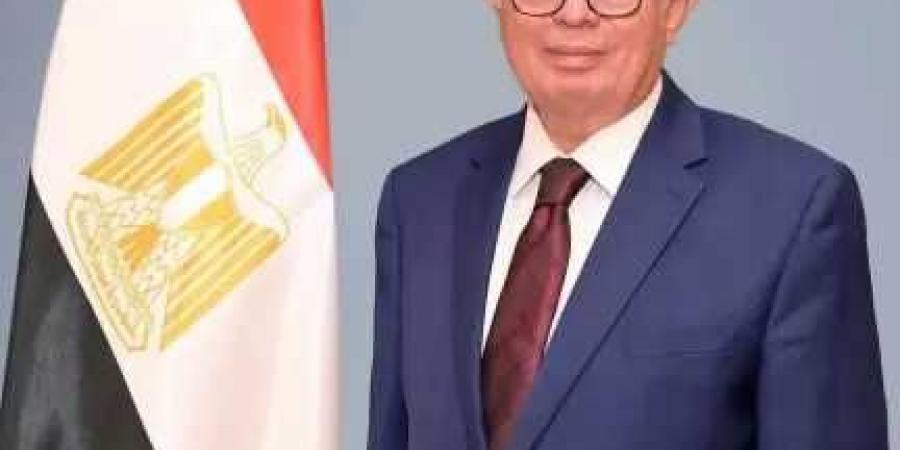 نائب
      رئيس
      الوزراء
      للشؤون
      الاقتصادية
      يهنئ
      فخامة
      الرئيس
      بذكرى
      ثورة
      30
      يونيو
      المجيدة