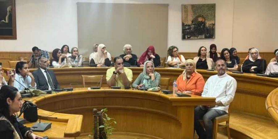 quot;الفن
      والتحولات
      الاجتماعية
      في
      مصر..
      30
      يونيو
      والرؤية
      والانتماءquot;..
      نقاش
      بالأعلى
      للثقافة