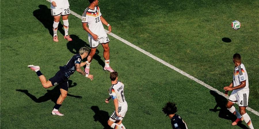 بالبلدي : فيديو
      |
      باراجواي
      تفجر
      أولى
      مفاجآت
      كأس
      العالم
      وتقصي
      ألمانيا
      بركلات
      ترجيح
      مثيرة