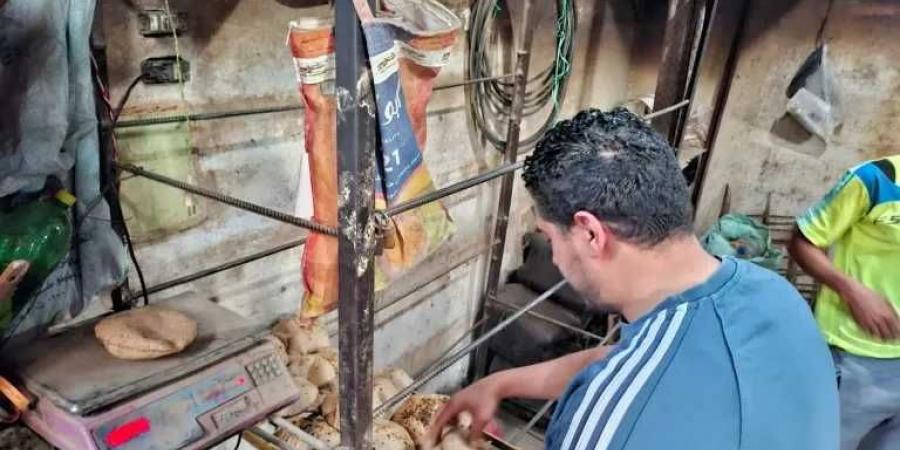 شعبة
      المخابز
      تحسم
      الجدل..
      لا
      تغيير
      في
      سعر
      الخبز
      المدعم
      واستمرار
      الدعم
      كما
      هو