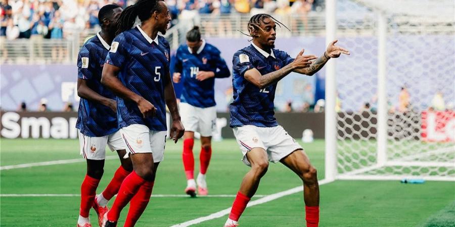 بالبلدي : موعد
      مباراة
      فرنسا
      وباراجواي
      في
      دور
      الـ16
      من
      كأس
      العالم