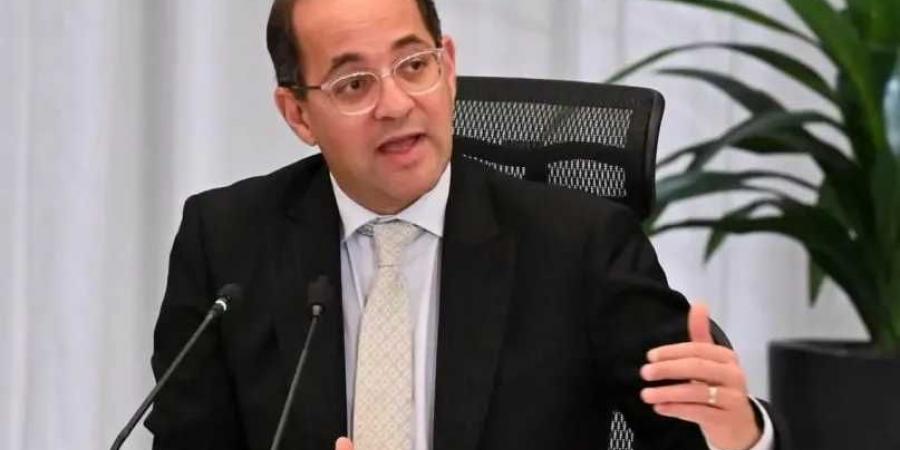 وزير
      المالية:
      «ما
      وعدنا
      به
      نفذناه»