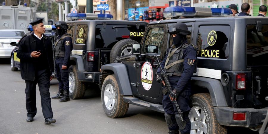belbalady ارتديا نقابا.. مصر: القبض على شخصين سرقا شقة سيدة مسنة بعد تكميمها وتكبيلها