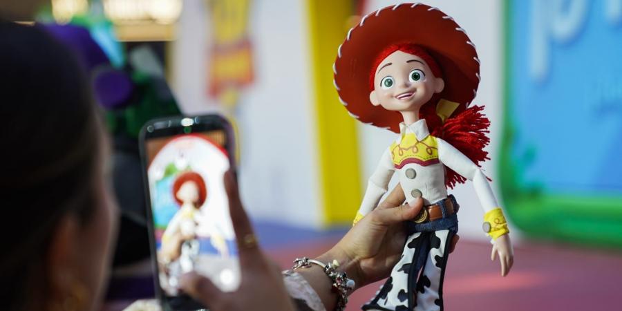 بالبلدي: ديزني تكشف عن كواليس دوبلاج فيلم "Toy Story" للهجة المصرية